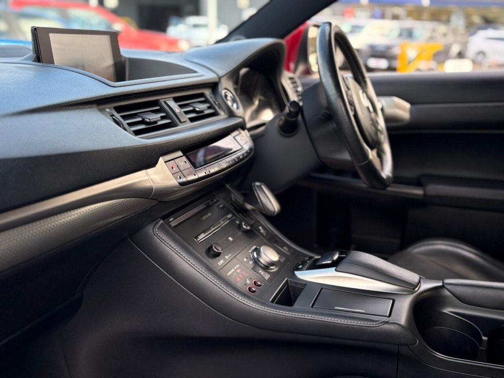 Used Lexus CT 2014 for sale - 76163235: Photo 21