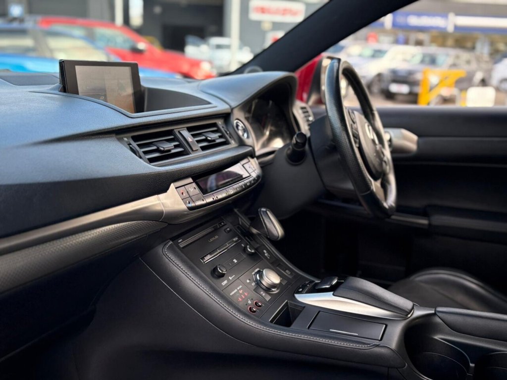 Used Lexus CT 2014 for sale - 76163235: Photo 24