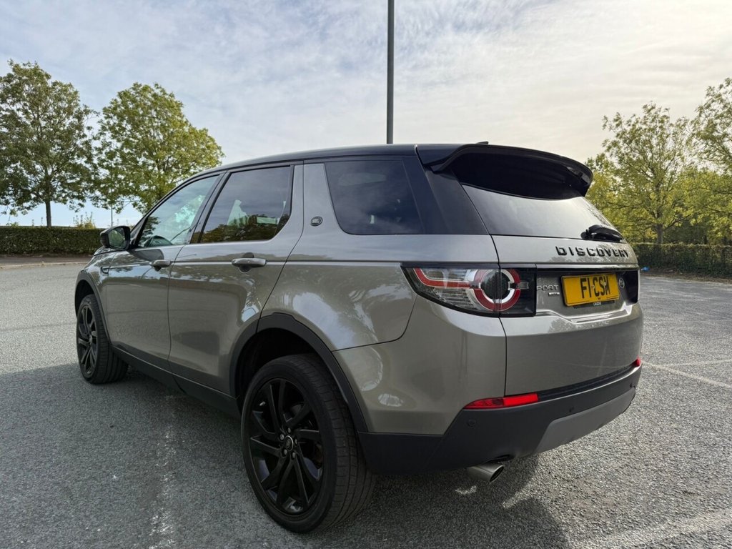 Used Land Rover Discovery Sport 2018 for sale - 76132750: Photo 3