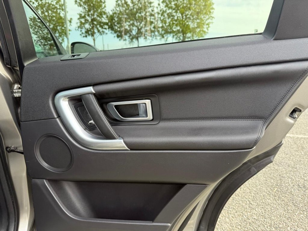 Used Land Rover Discovery Sport 2018 for sale - 76132750: Photo 37