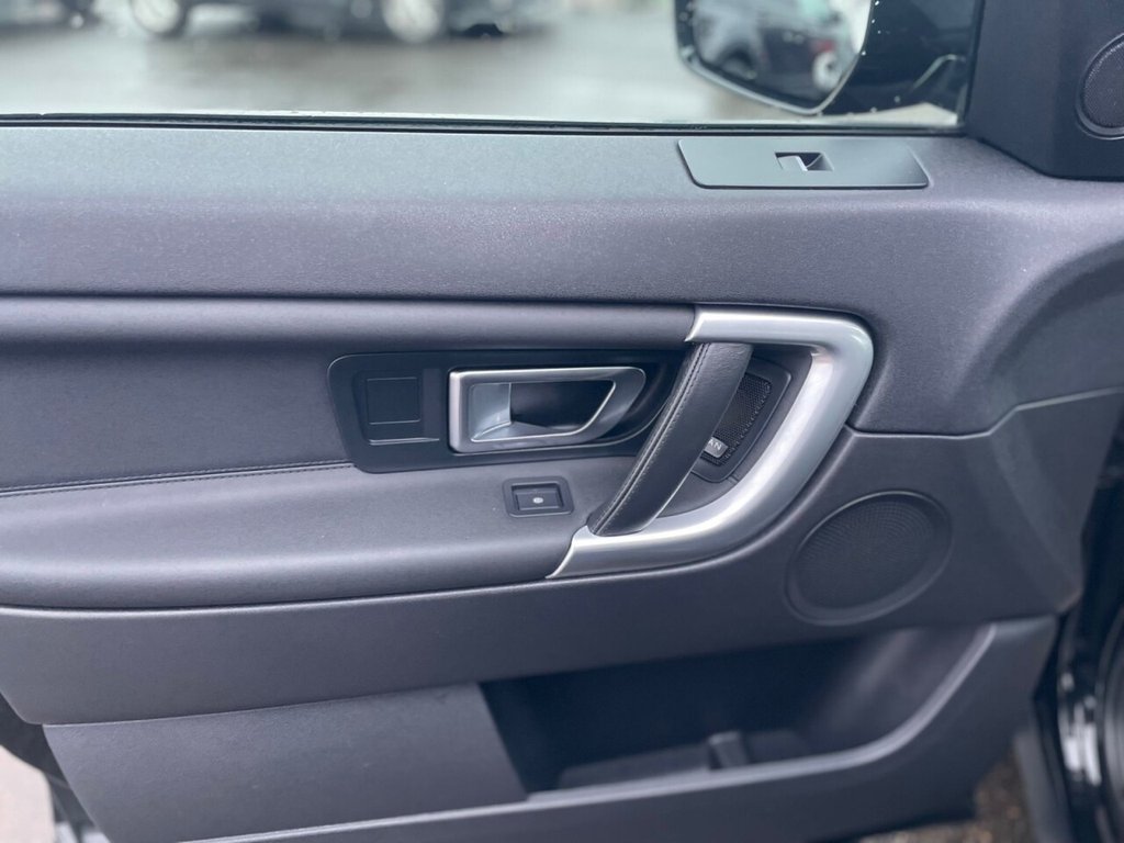 Used Land Rover Discovery Sport 2018 for sale - 77200063: Photo 41