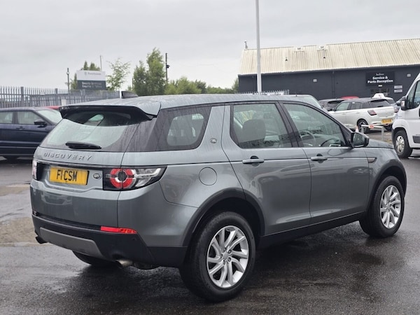 Used Land Rover Discovery Sport 2018 for sale - 74974003: Photo 2