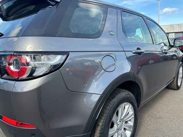 Used Land Rover Discovery Sport 2016 for sale - 72229245: Photo 12
