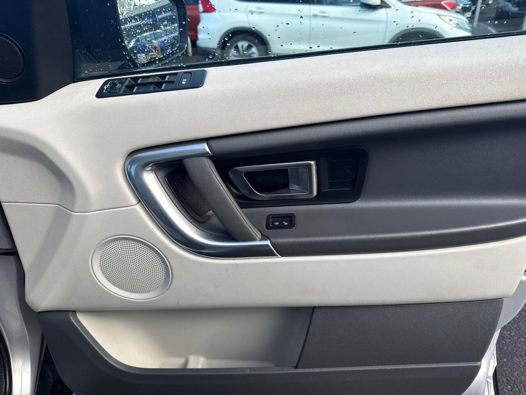 Used Land Rover Discovery Sport 2015 for sale - 77667213: Photo 16