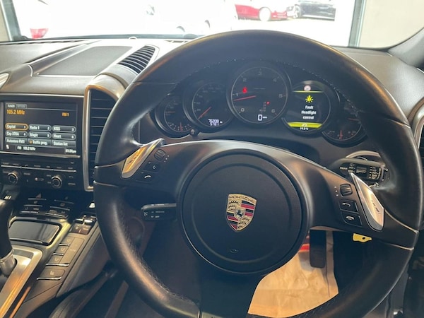 Used Porsche Cayenne 2012 for sale - 69945782: Photo 18