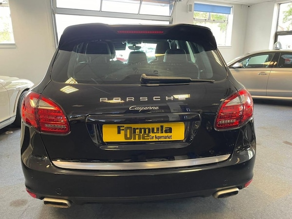 Used Porsche Cayenne 2012 for sale - 69945782: Photo 8