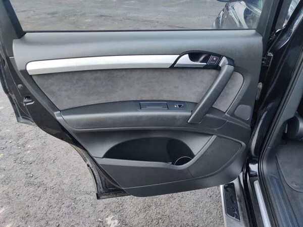 Used Audi Q7 2013 for sale - 69945807: Photo 39