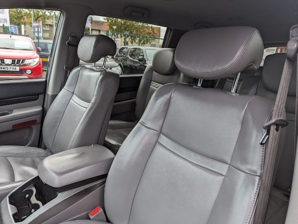 Used Ssangyong Turismo 2017 for sale - 68323453: Photo 27