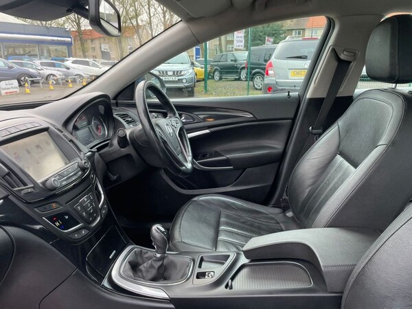Used Vauxhall Insignia 2017 for sale - 69945809: Photo 31