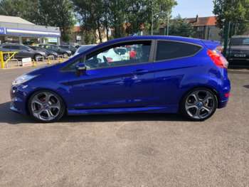 Used Ford Fiesta 2015 for sale - 69945845: Photo