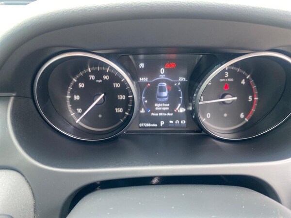 Used Land Rover Discovery Sport 2017 for sale - 74695881: Photo 32