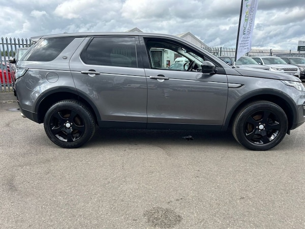 Used Land Rover Discovery Sport 2017 for sale - 71953509: Photo 11