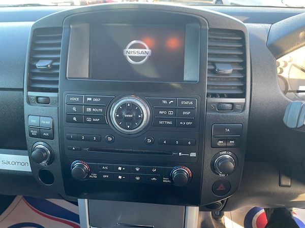 Used Nissan Navara 2015 for sale - 69945839: Photo 33