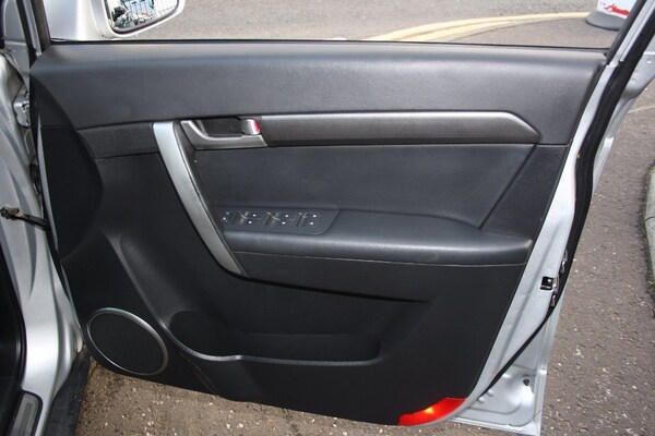 Used Chevrolet Captiva 2011 for sale - 69945837: Photo 24