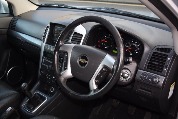 Used Chevrolet Captiva 2011 for sale - 69945837: Photo 8