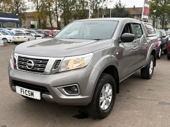 Used Nissan Navara 2018 for sale - 76163014: Photo