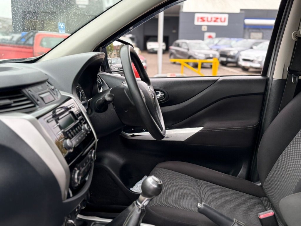 Used Nissan Navara 2018 for sale - 76163014: Photo 35