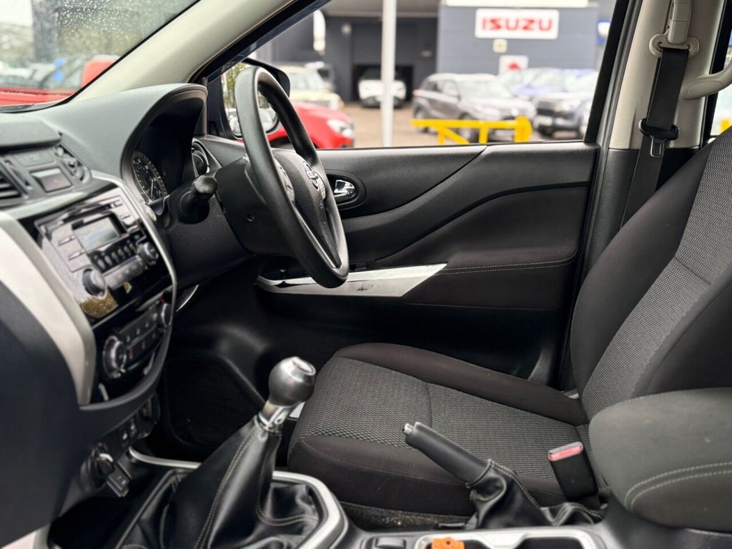Used Nissan Navara 2018 for sale - 76163014: Photo 40