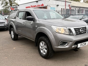 Used Nissan Navara 2018 for sale - 76163014: Photo