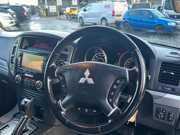 Used Mitsubishi Shogun 2015 for sale - 69623679: Photo 17
