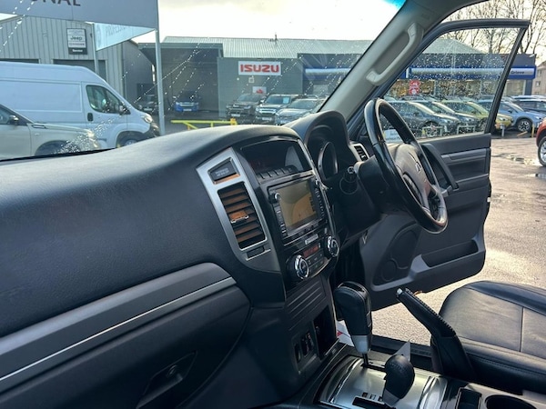 Used Mitsubishi Shogun 2015 for sale - 69623679: Photo 27