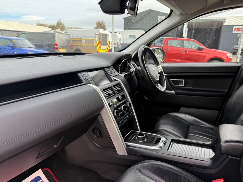 Used Land Rover Discovery Sport 2017 for sale - 76132471: Photo 14