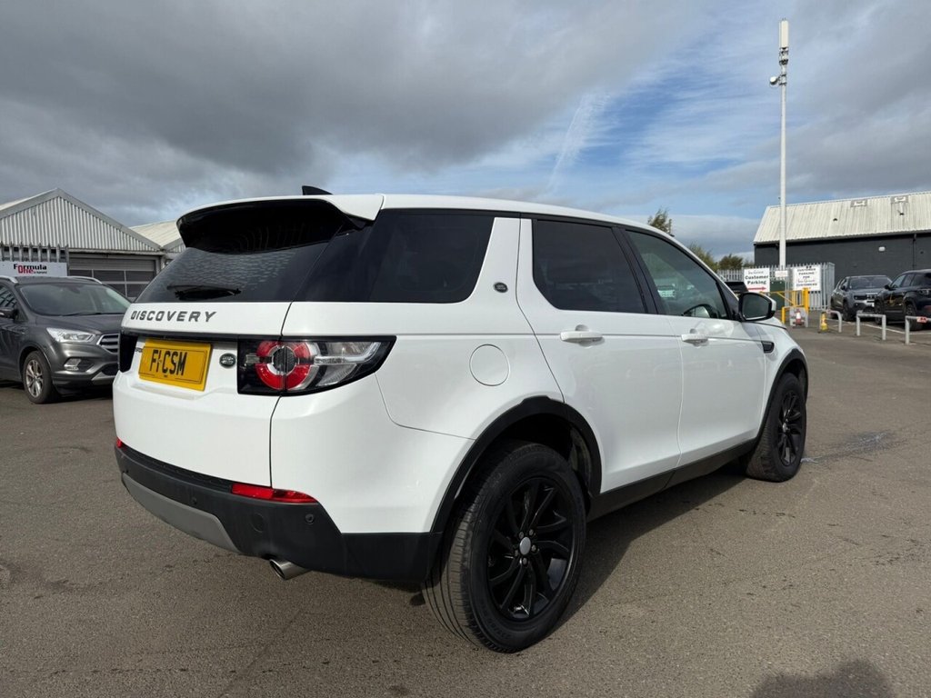 Used Land Rover Discovery Sport 2017 for sale - 76132471: Photo 3