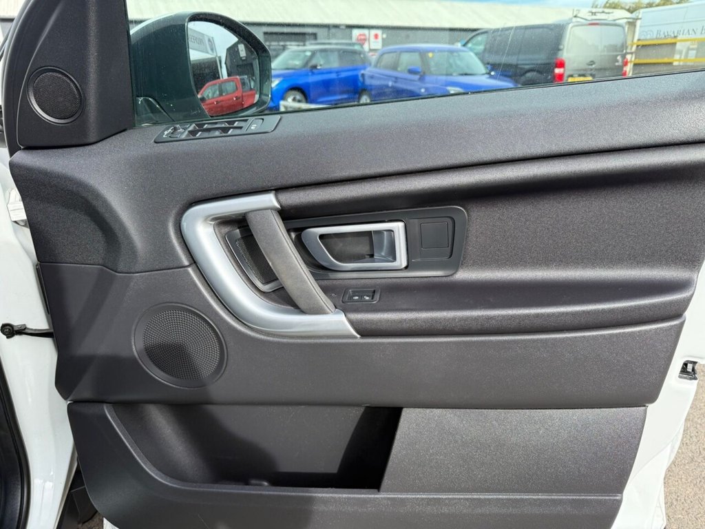 Used Land Rover Discovery Sport 2017 for sale - 76132471: Photo 39