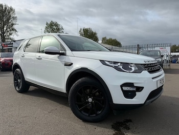 Used Land Rover Discovery Sport 2017 for sale - 76132471: Photo 4