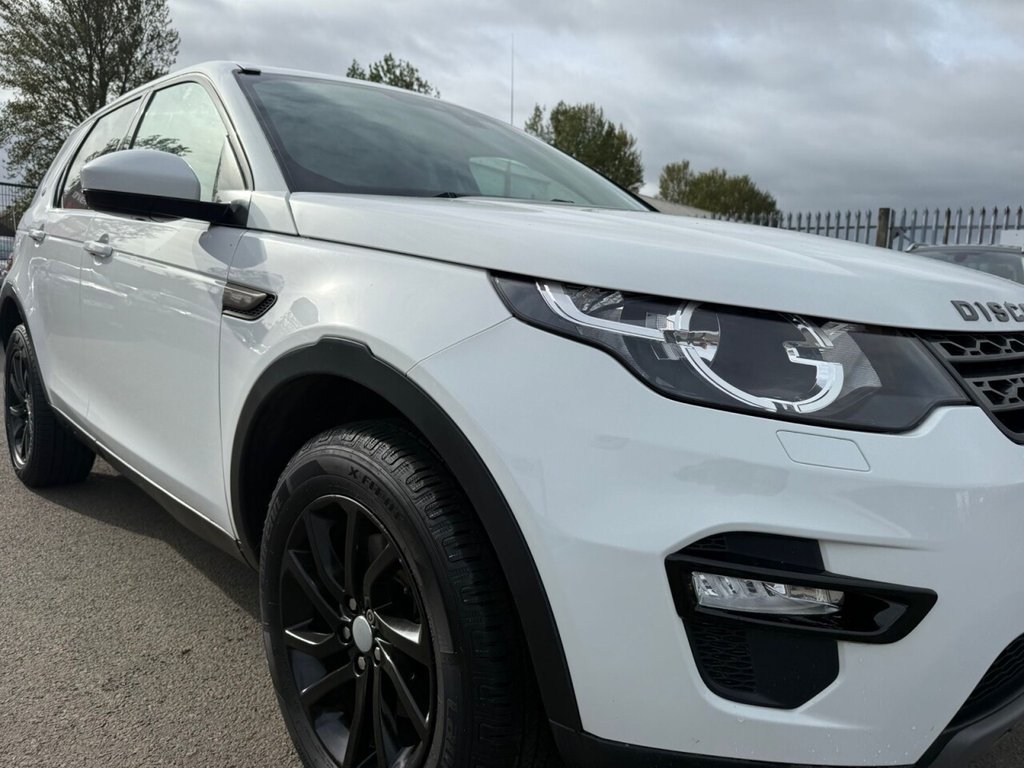 Used Land Rover Discovery Sport 2017 for sale - 76132471: Photo 5