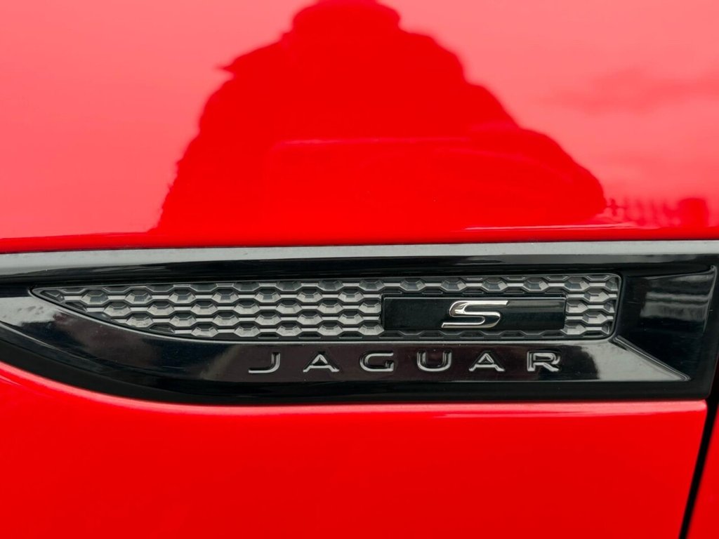 Used Jaguar E-Pace 2019 for sale - 76256297: Photo 11