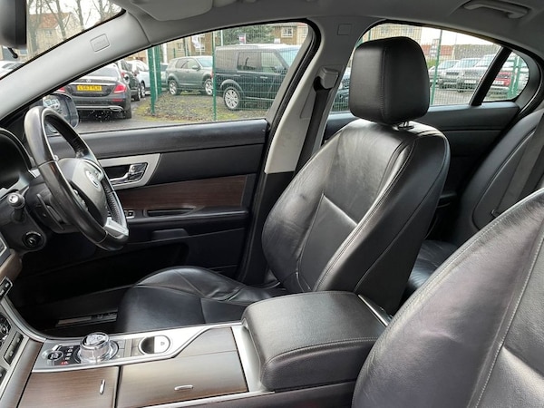 Used Jaguar XF 2013 for sale - 69945848: Photo 25