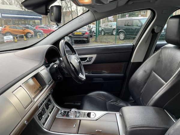 Used Jaguar XF 2013 for sale - 69945848: Photo 28
