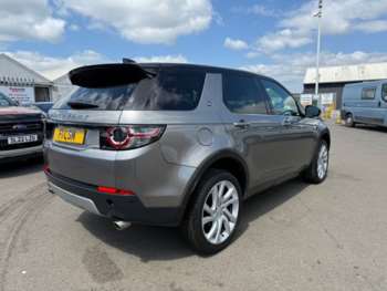 Used Land Rover Discovery Sport 2017 for sale - 74695996: Photo