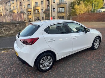 Used Mazda Mazda2 2016 for sale - 76386498: Photo