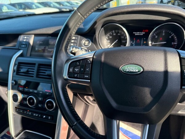 Used Land Rover Discovery Sport 2015 for sale - 73854087: Photo 17