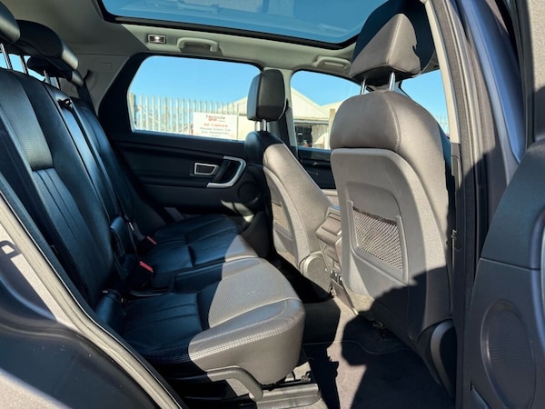 Used Land Rover Discovery Sport 2015 for sale - 73854087: Photo 30