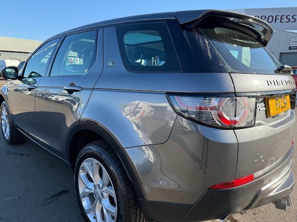 Used Land Rover Discovery Sport 2015 for sale - 73854087: Photo 7