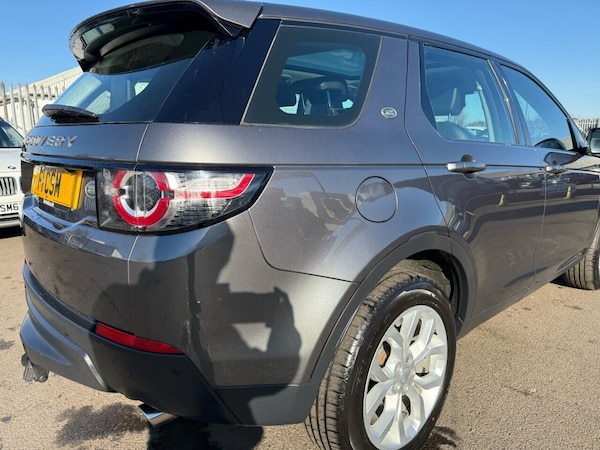 Used Land Rover Discovery Sport 2015 for sale - 73854087: Photo 8