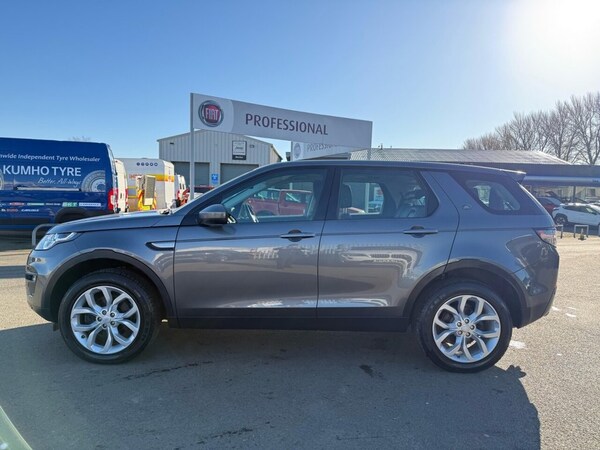 Used Land Rover Discovery Sport 2015 for sale - 73854087: Photo 9