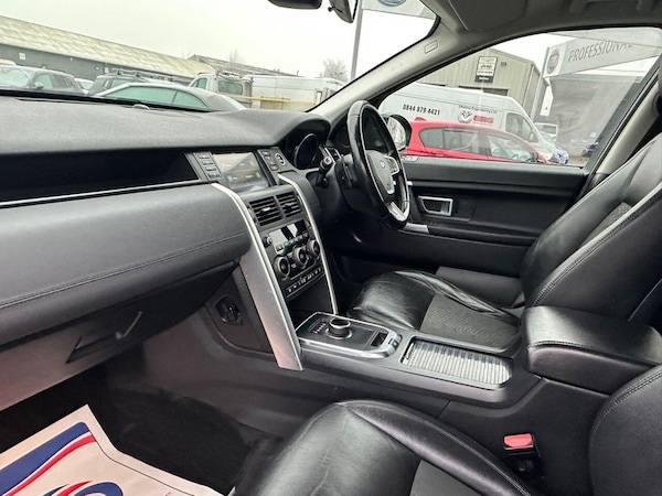 Used Land Rover Discovery Sport 2018 for sale - 72980997: Photo 35