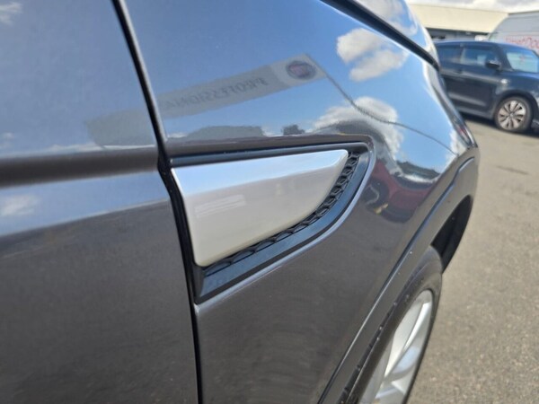 Used Land Rover Discovery Sport 2018 for sale - 75397117: Photo 12