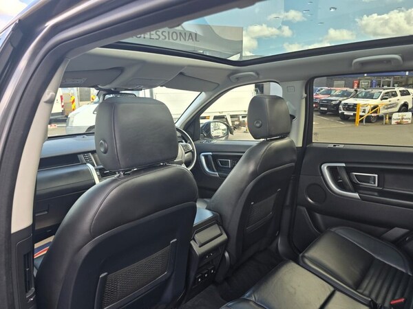 Used Land Rover Discovery Sport 2018 for sale - 75397117: Photo 30