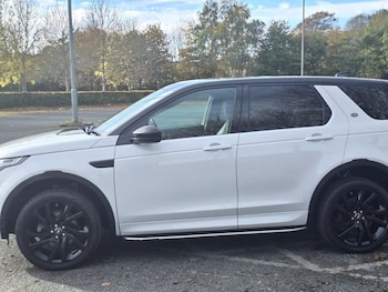 Used Land Rover Discovery Sport 2017 for sale - 76256331: Photo