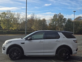 Used Land Rover Discovery Sport 2017 for sale - 76256331: Photo