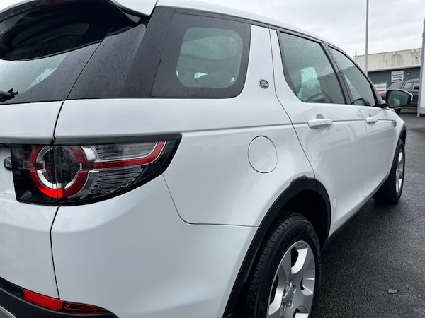 Used Land Rover Discovery Sport 2018 for sale - 70228300: Photo 12