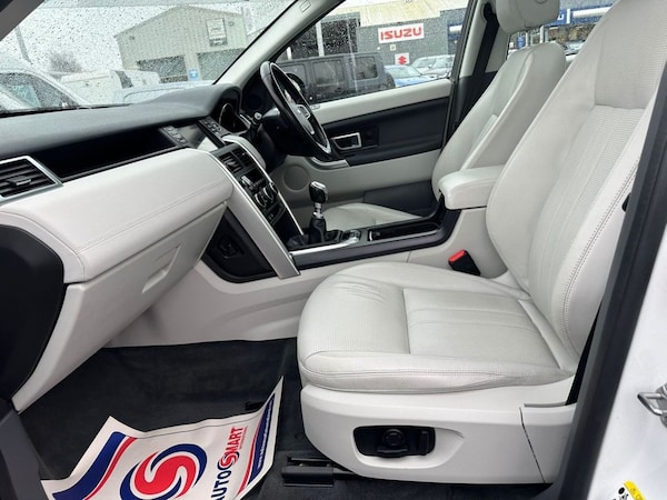 Used Land Rover Discovery Sport 2018 for sale - 70228300: Photo 32