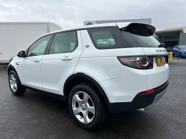 Used Land Rover Discovery Sport 2018 for sale - 70228300: Photo 4