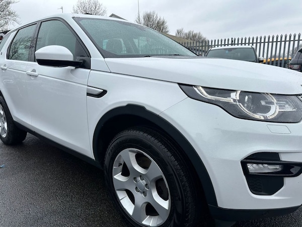 Used Land Rover Discovery Sport 2018 for sale - 70228300: Photo 9