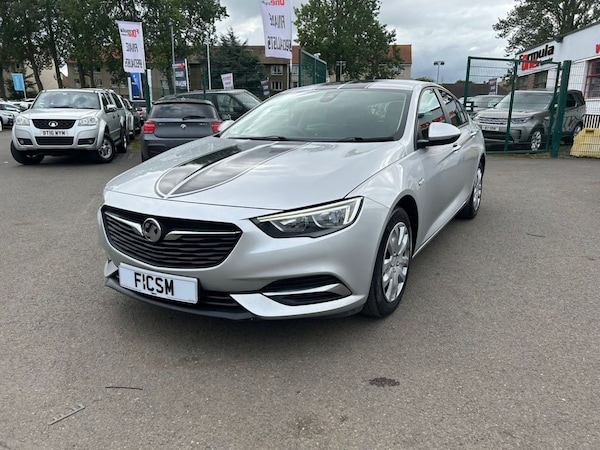 Used Vauxhall Insignia 2018 for sale - 68474022: Photo 2